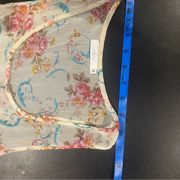 Millau Floral Print Dress with Lace Accents - Picture 4 of 6